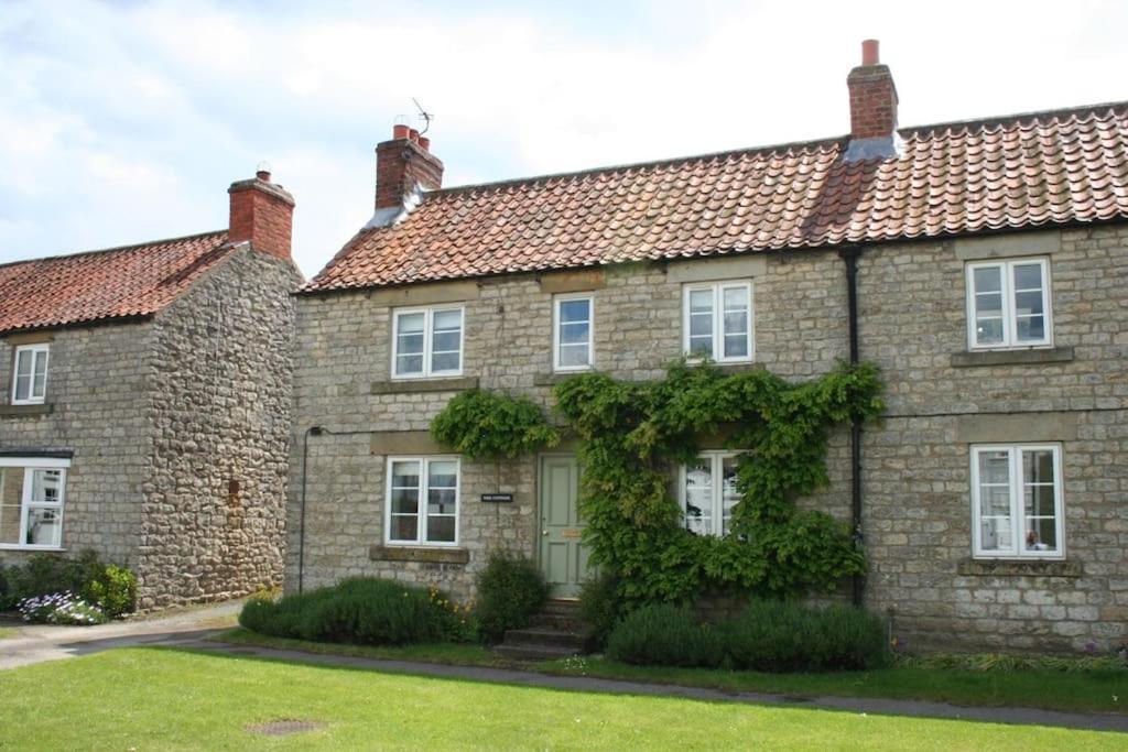 Pretty Yorkshire Stone Cottage Harome Dış mekan fotoğraf